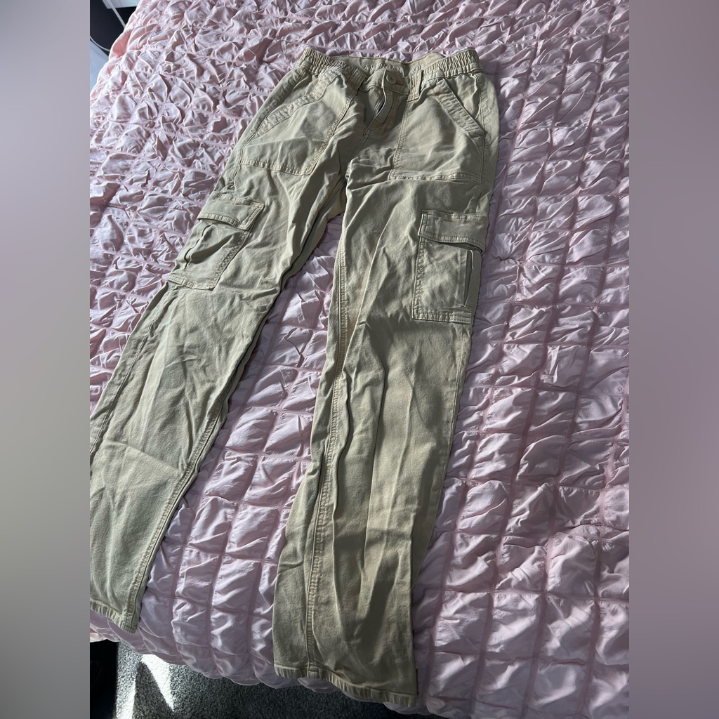 American Eagle Cargo Pants Size 4, Regular Tan
